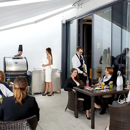 Hotel Occidental Five 4*