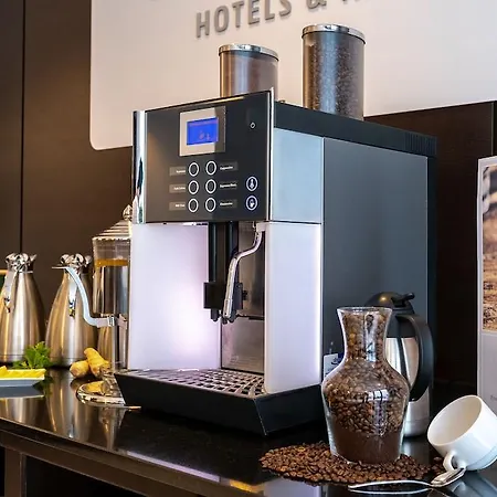 Hotel Occidental Five