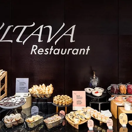 Hotel Occidental Five 4*