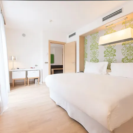 Occidental Five Отель 4*