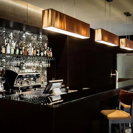 Hotel Occidental Five