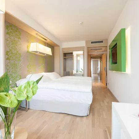 Occidental Five Hotel 4*