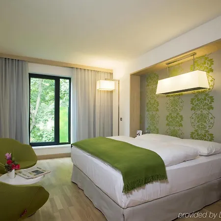 Hotel Occidental Five