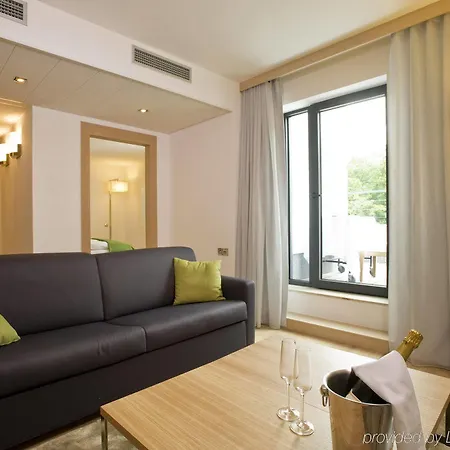 Hotel Occidental Five