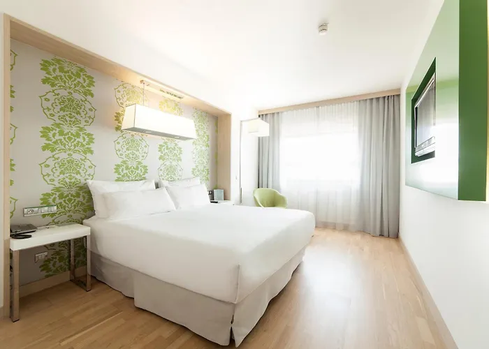 Hotel Occidental Five 4*