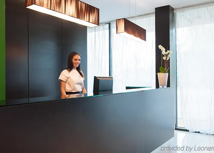 Hotell Occidental Five 4*