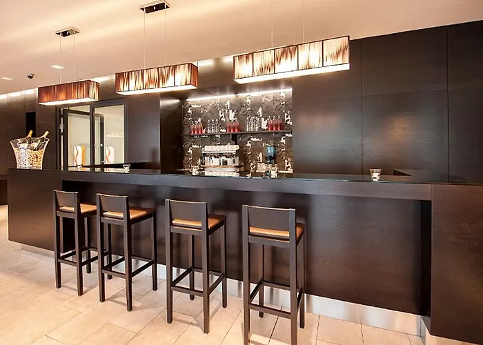 Hotell Occidental Five