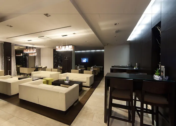 Hotel Occidental Five